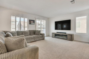 10 Mi to The Strip Spacious Extended Vegas Stay!